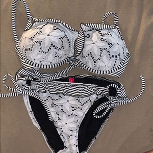 Victoria Secret bikini